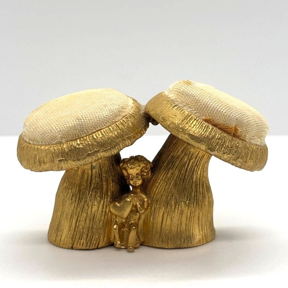 Vintage Florenza Gold-Tone Metal Mushroom Pin Cushion w/Small Cherub